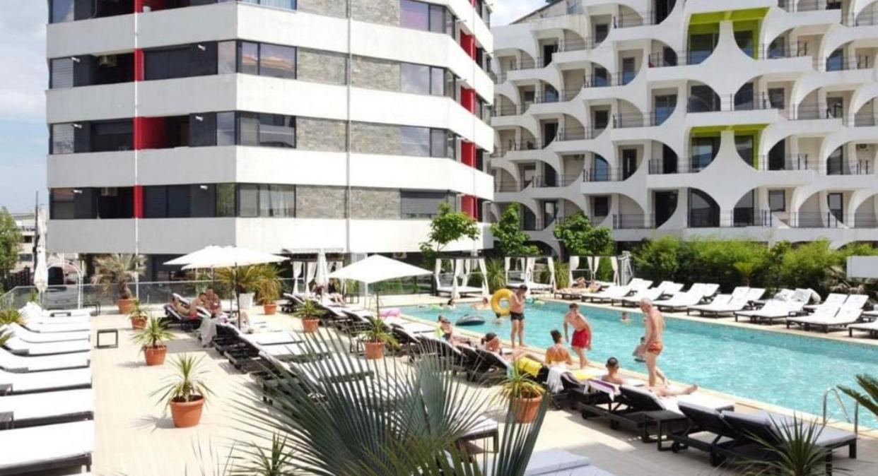 Grazzia Deluxe Apartments Năvodari Esterno foto