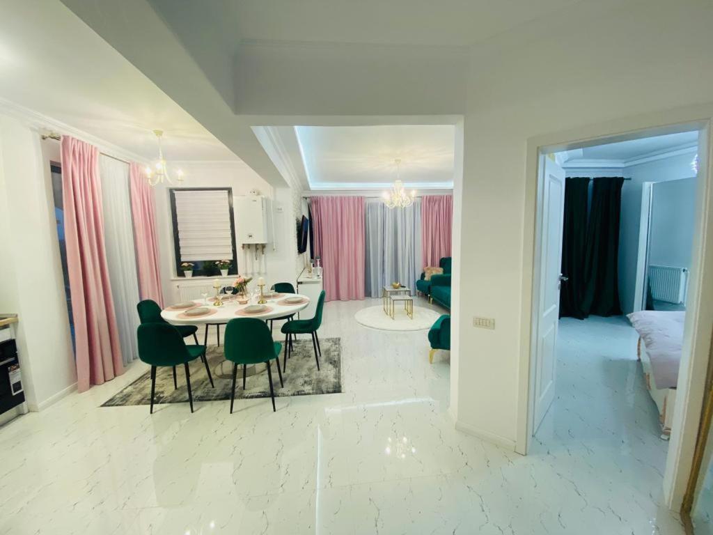 Grazzia Deluxe Apartments Năvodari Esterno foto